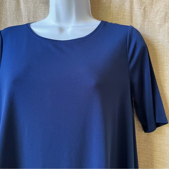 Chico’s flowing polyester Ultimate tee navy blue flared hem 00 XS / 2 lovely! 💕 - Picture 3 of 6
